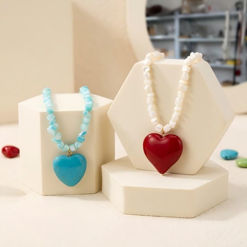 Heart-shaped Faux Shell Necklace