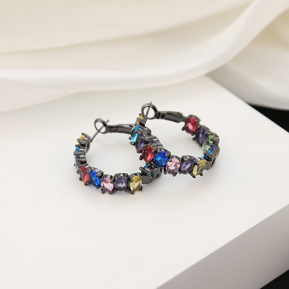 Retro Circle Diamond Earrings