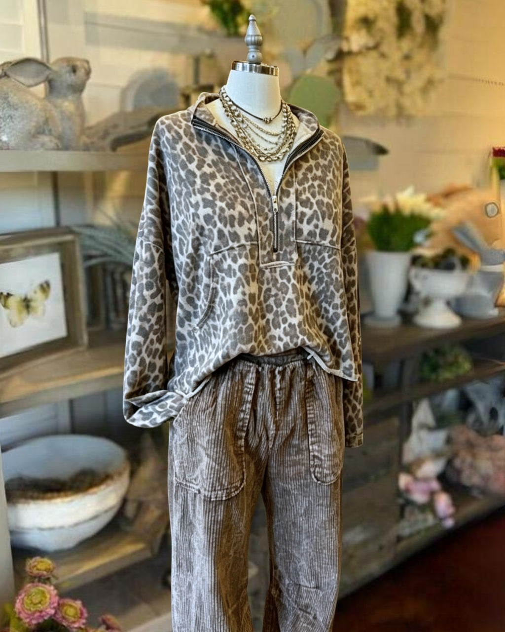 Fuzzy leopard Print Pullover