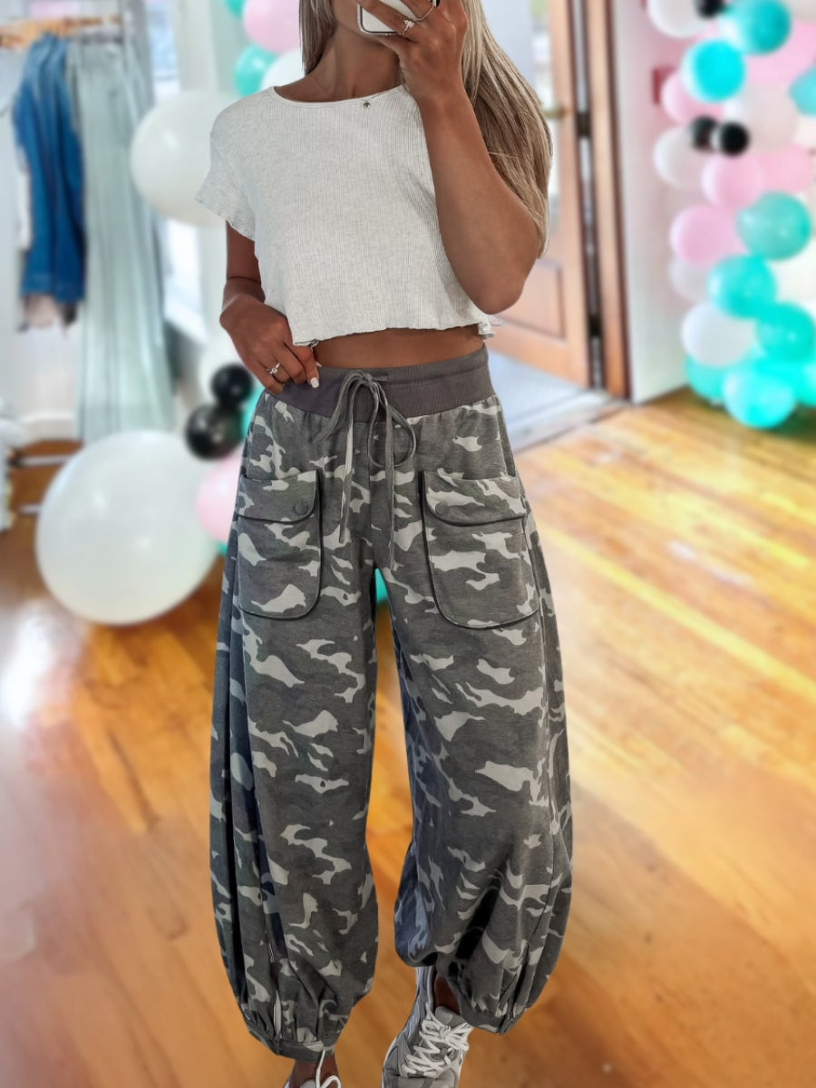 Camouflage Bucket-Style Cargo Pants