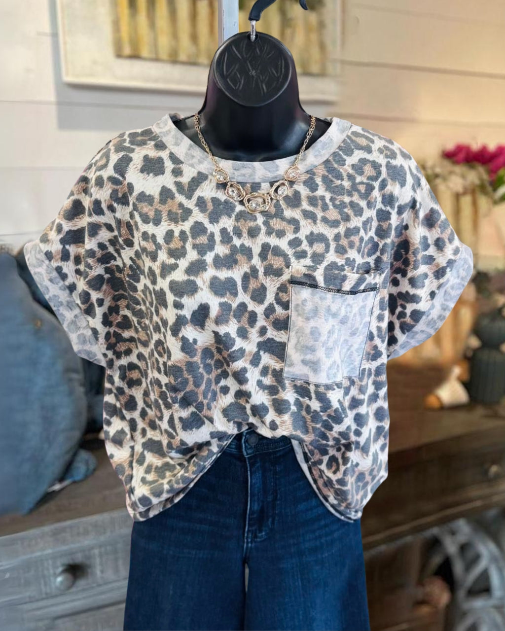 Chic Color-blocked Leopard T-shirt