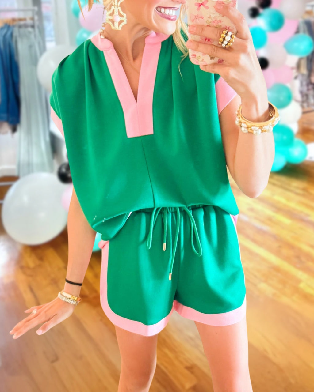 Stylish Contrast Trim Shorts Set