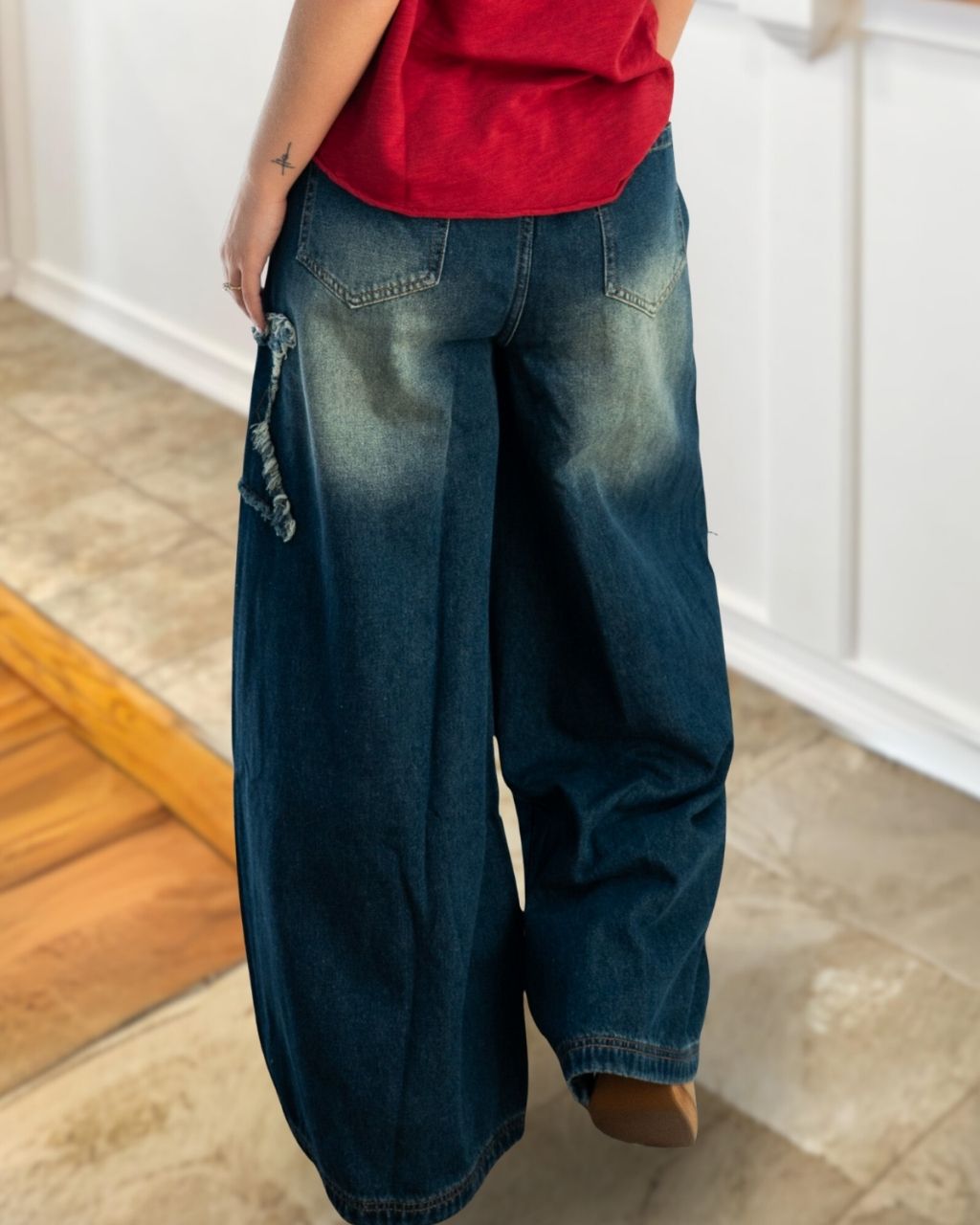 Star Patterned Frayed Denim Pants