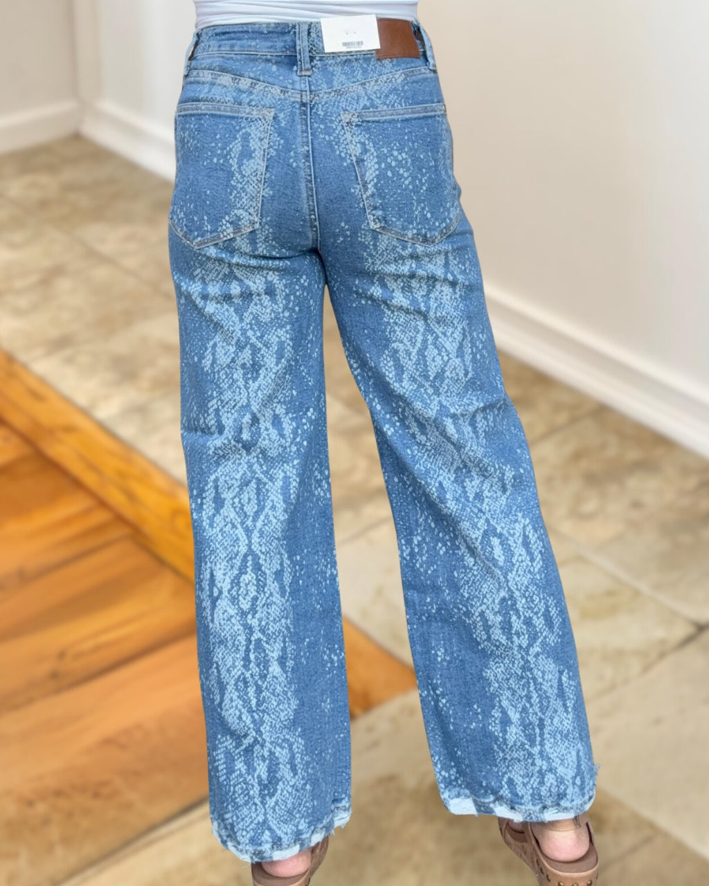 Stylish Snakeskin Denim Pants