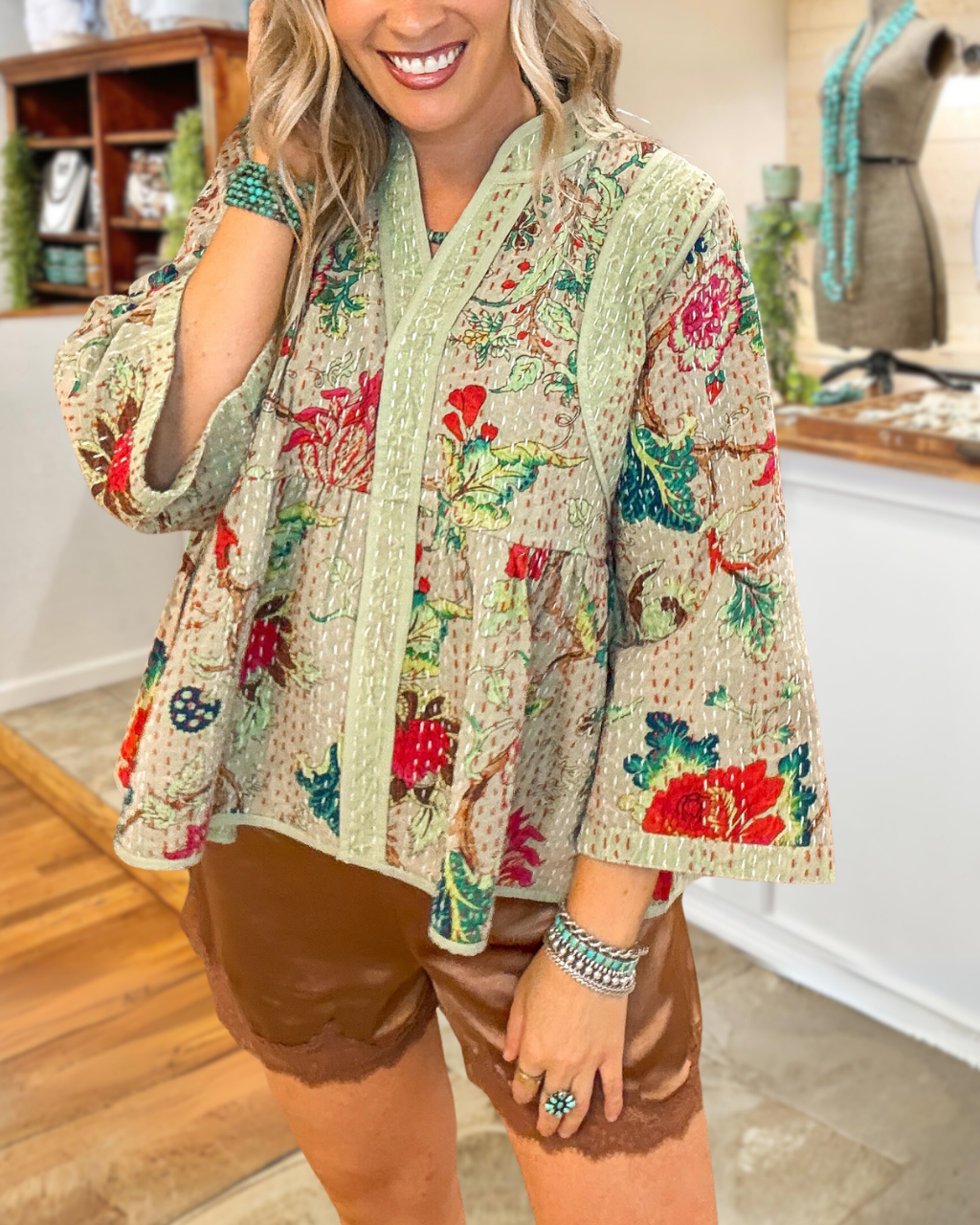 Vintage Style Floral Ruffled Top