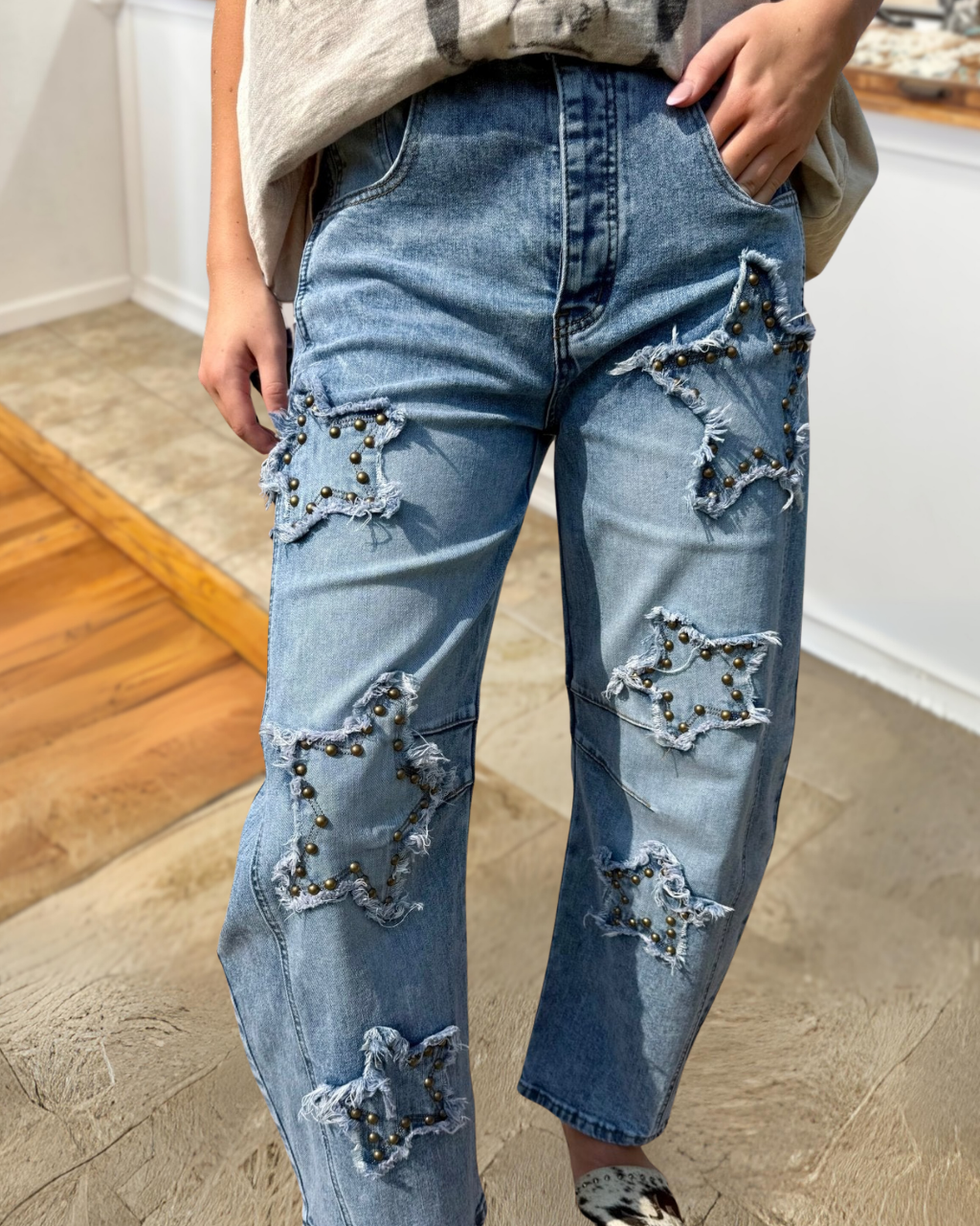 Star Stud Raw-edge Denim Pants