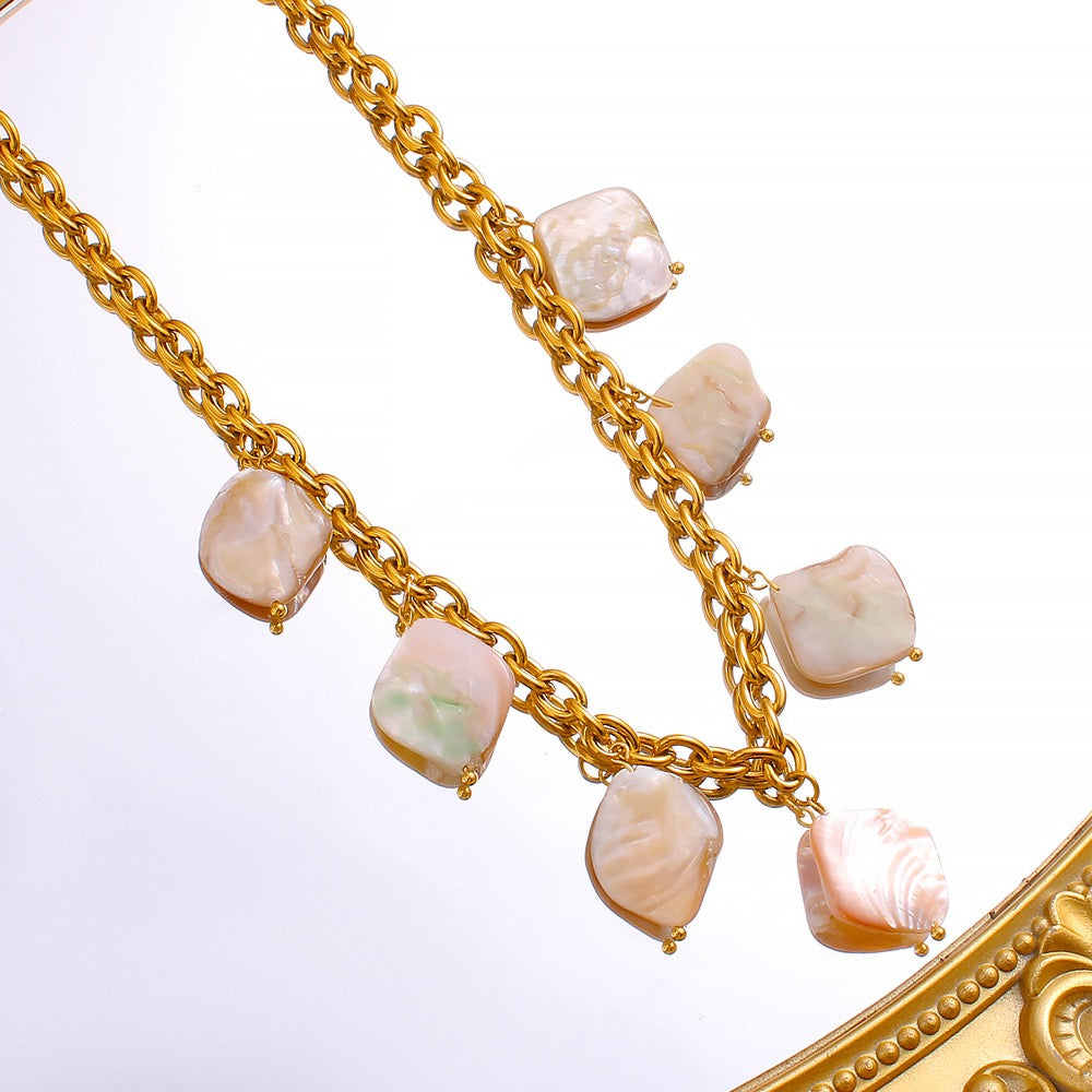 Antique-style Natural Stone Necklace
