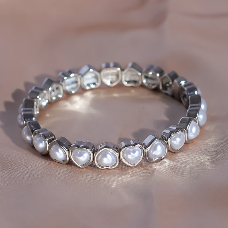 Heart-shaped Elastic Rope Bracelet