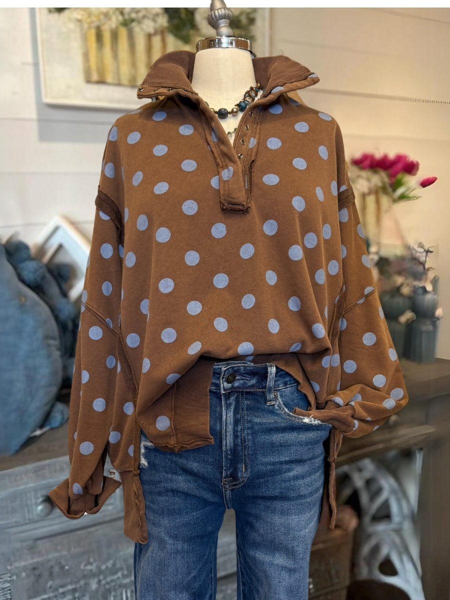 Loose Polka-Dot Collared Pullover