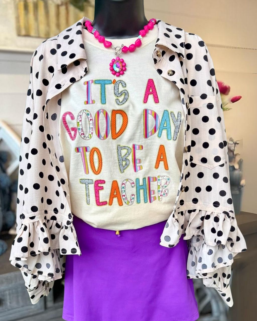 IT'S A GOOD DAY TO BE A TEACHER T-shirt