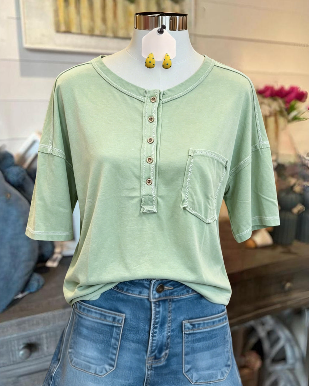 Simple Pocket Henry T-shirt