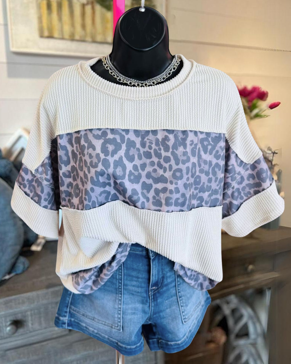 Colorblock Ribbed Leopard Tee