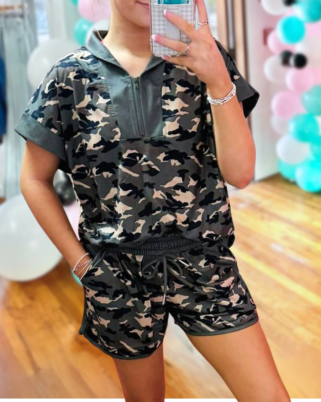 Fashionable Camouflage Shorts Set