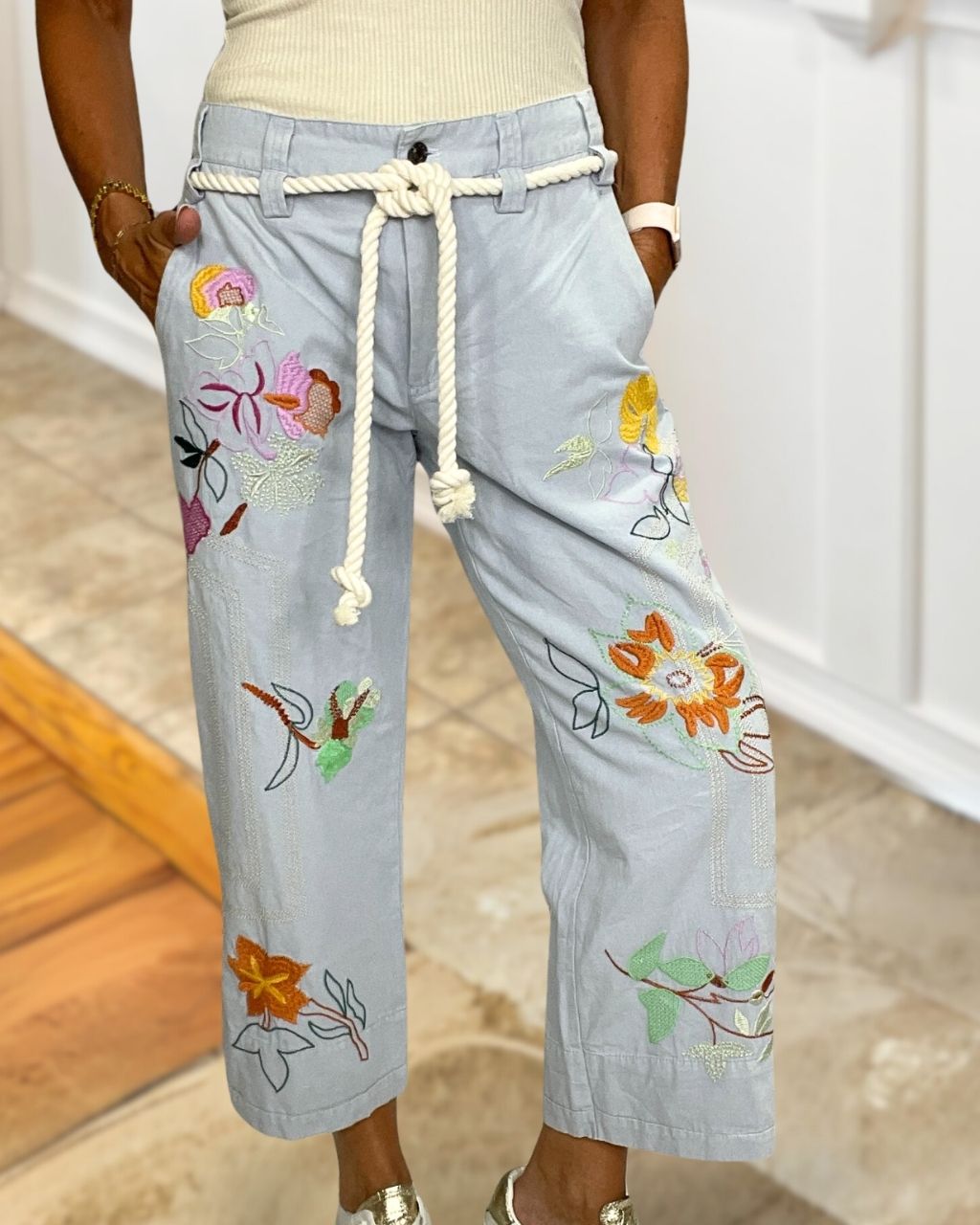 Floral Washed Embroidered Jeans