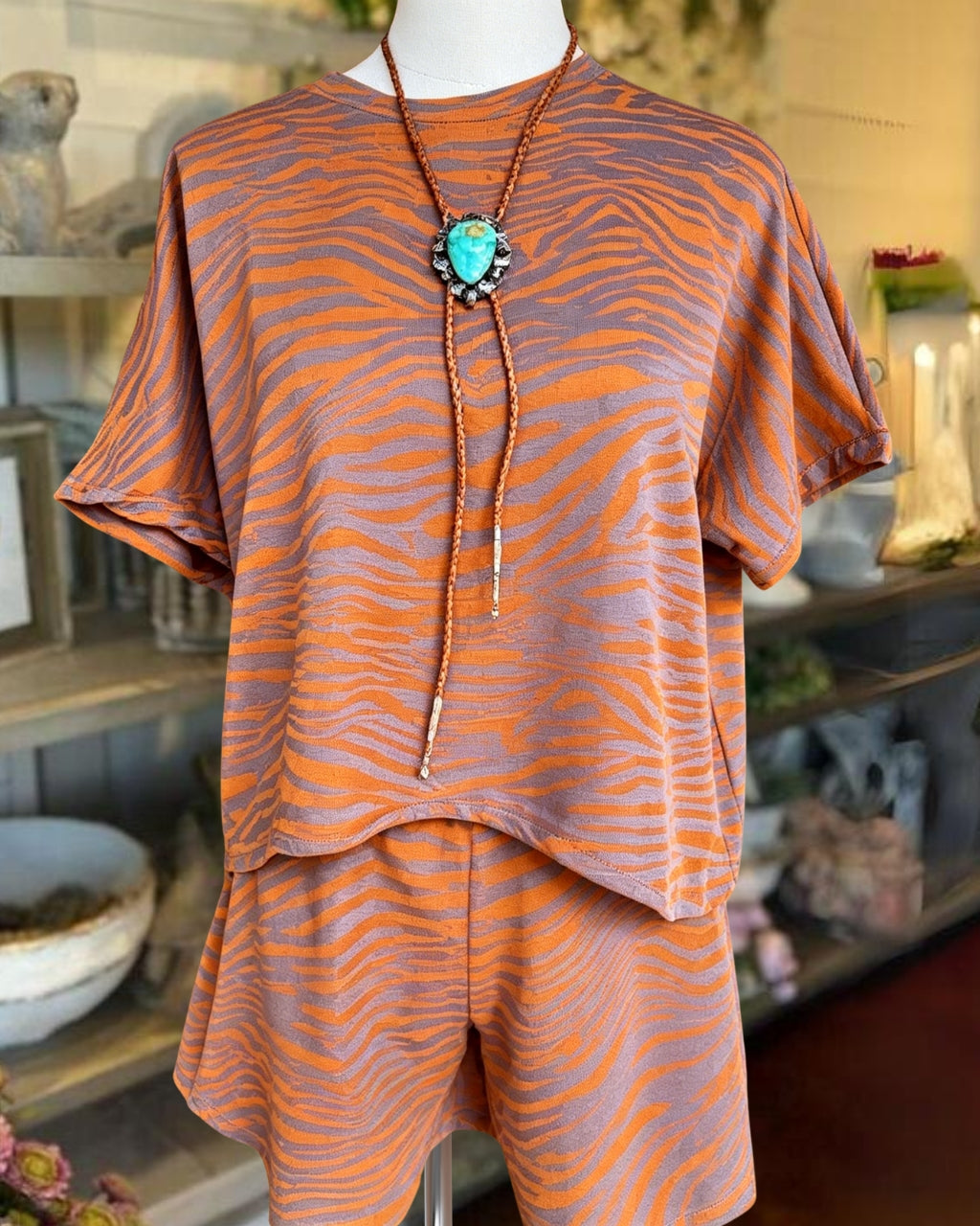 Trendy Tiger Print Shorts Set