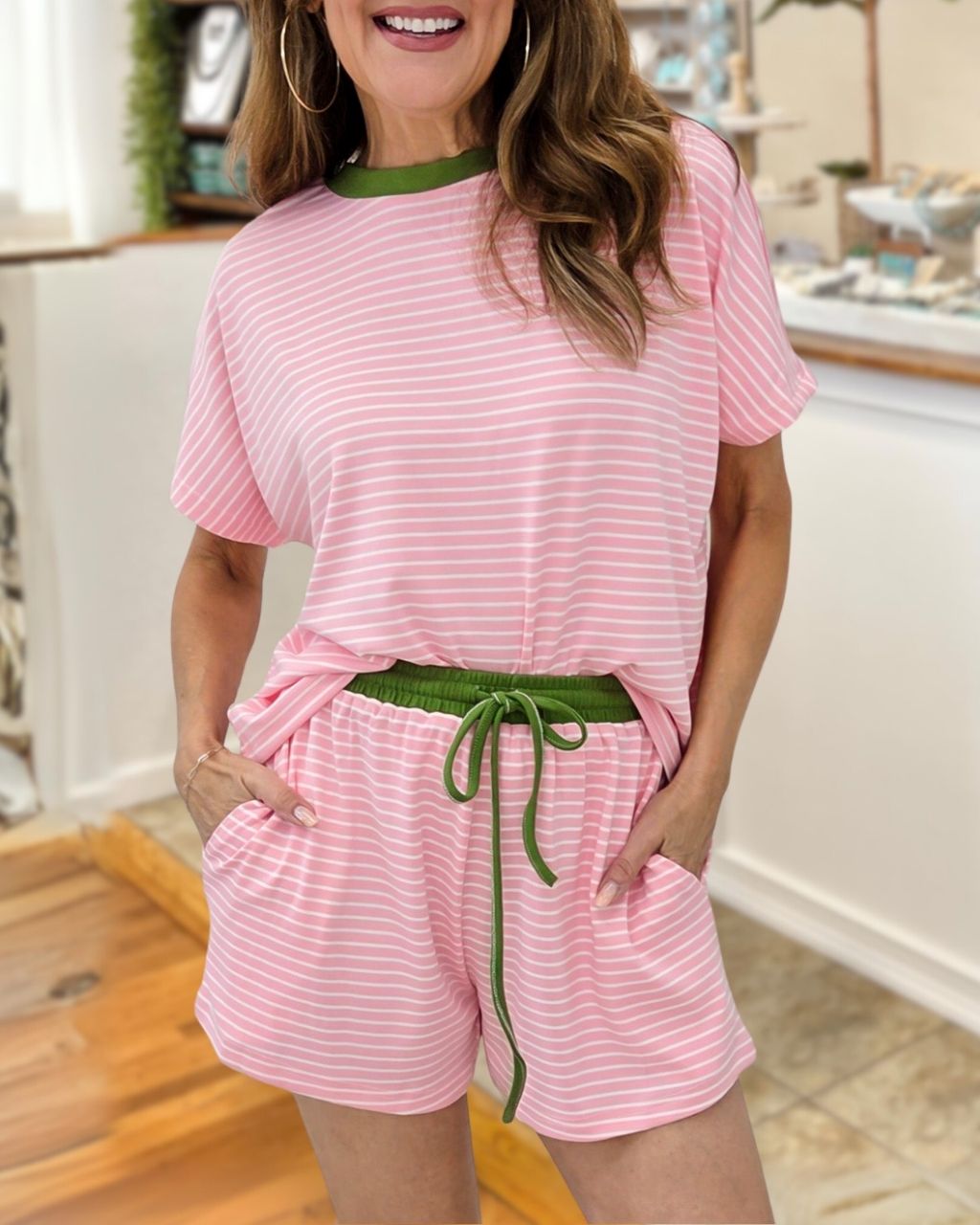 Color-blocked Trimmed Striped Shorts Set