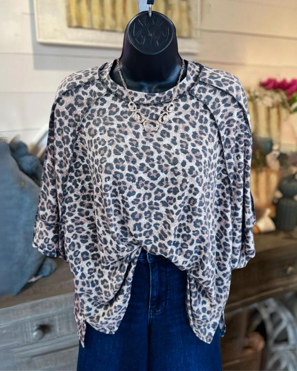 Reverse Stitching Leopard Top