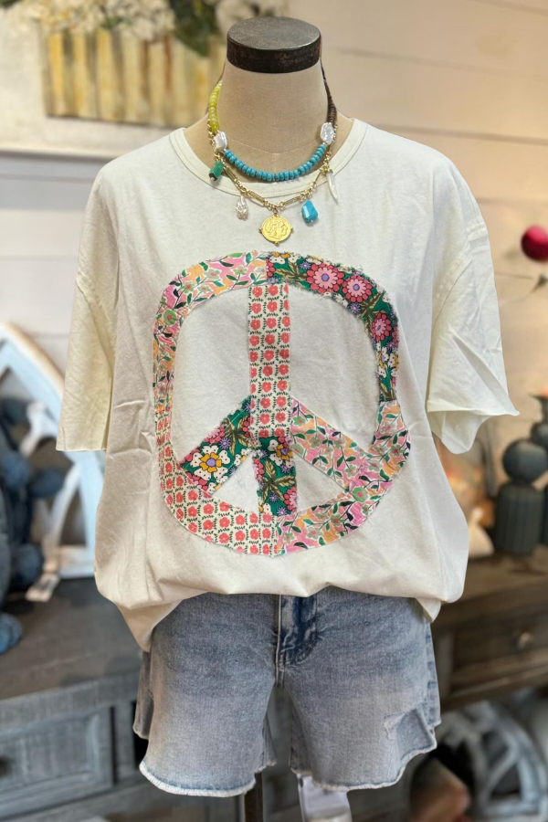 Wreath Peace Tee-White