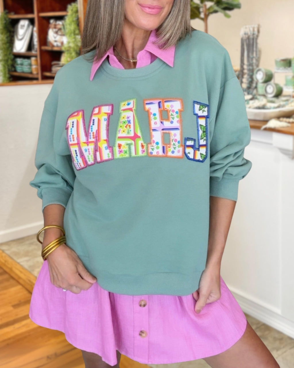 MAHJ Floral Embroidery Sweatshirt