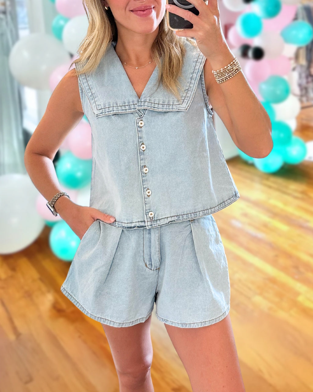 Chic Sleeveless Denim Set