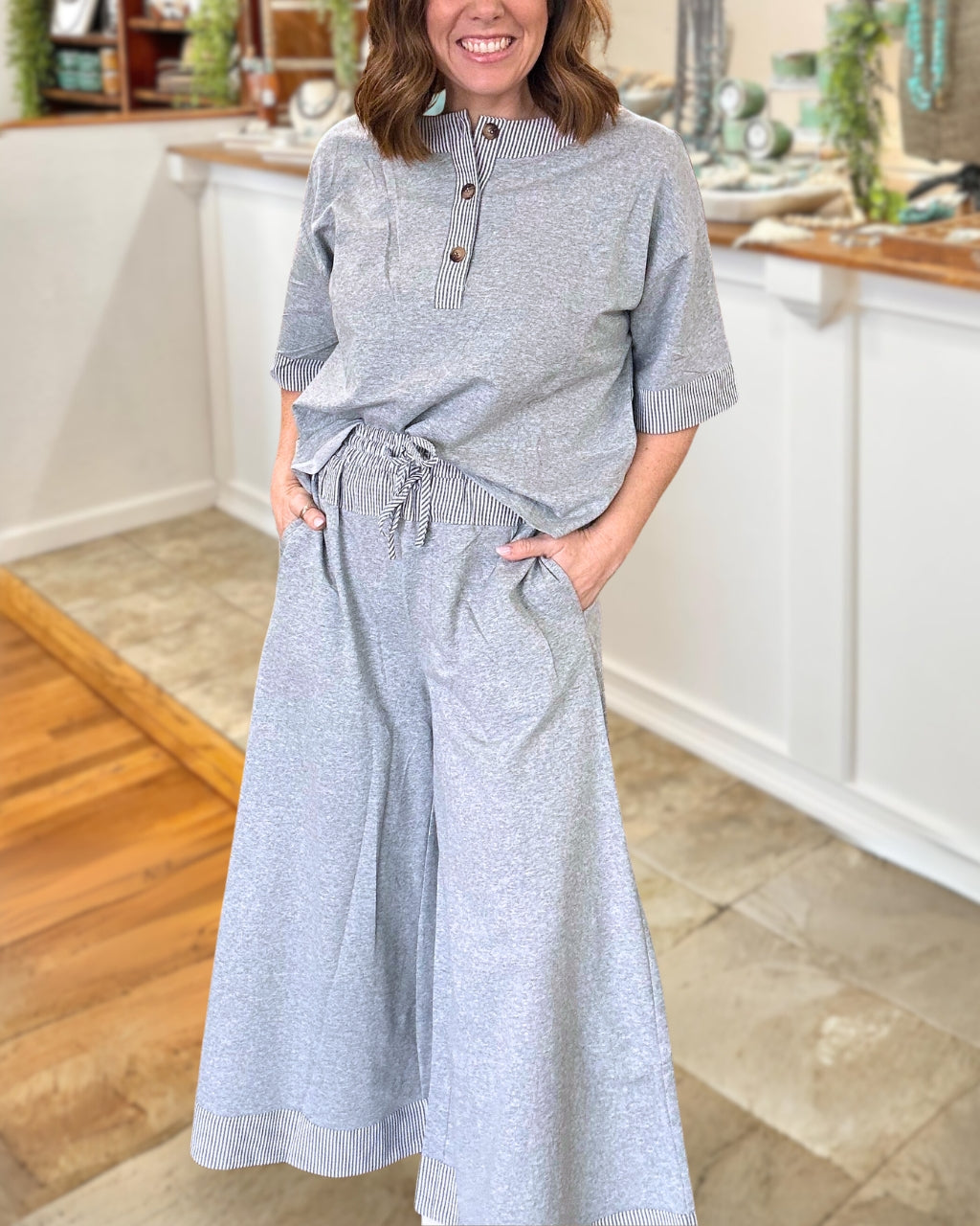 Chic Striped Wide-leg Set