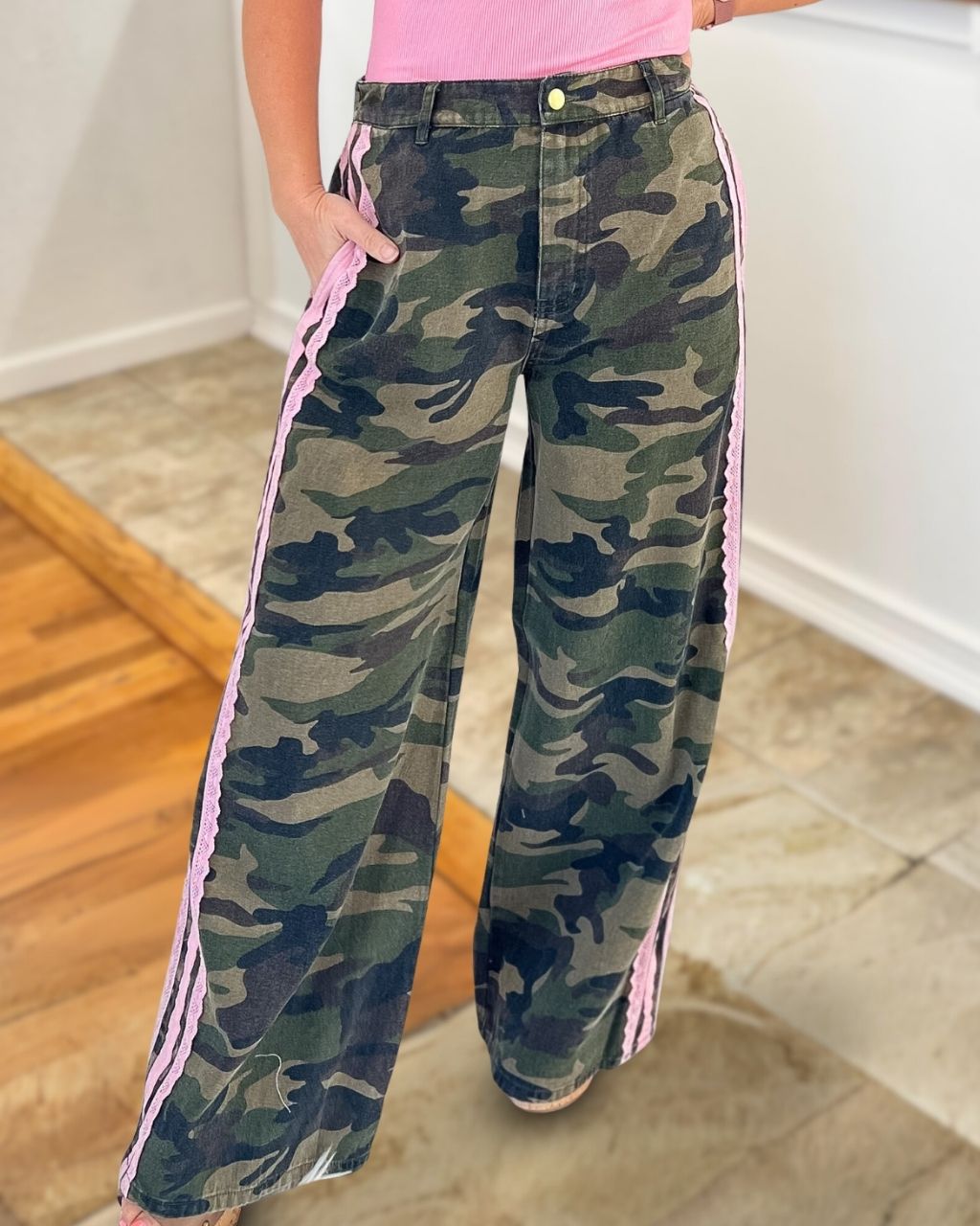 Camouflage Lace Side Stripe Pants