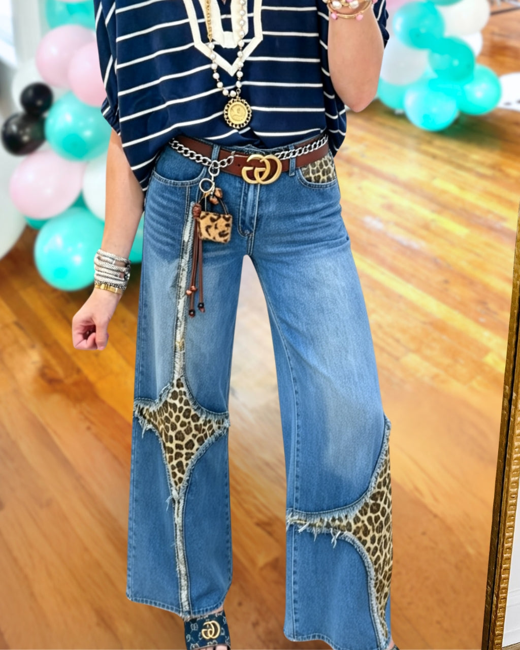 Frayed Hem Leopard Patch Jeans