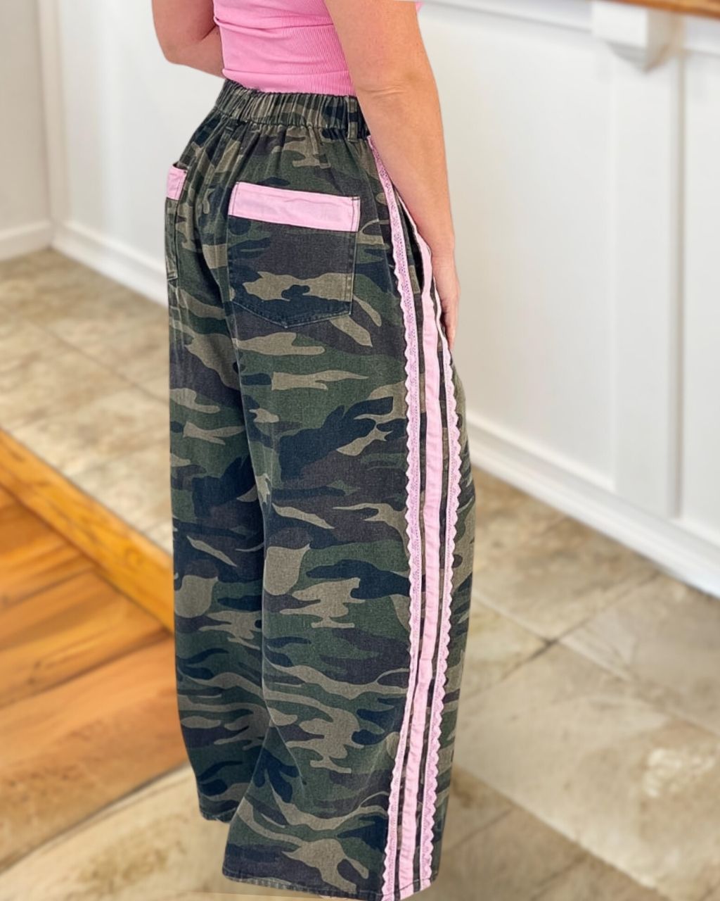 Camouflage Lace Side Stripe Pants