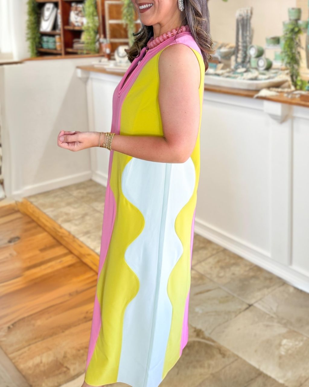 Chic Contrast Sleeveless Maxi Dress