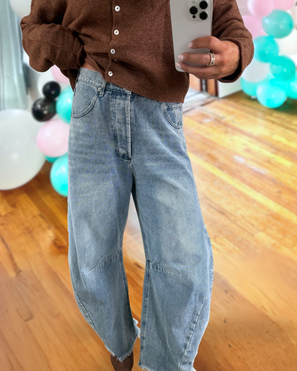 Chic Barrel Leg Denim Pants