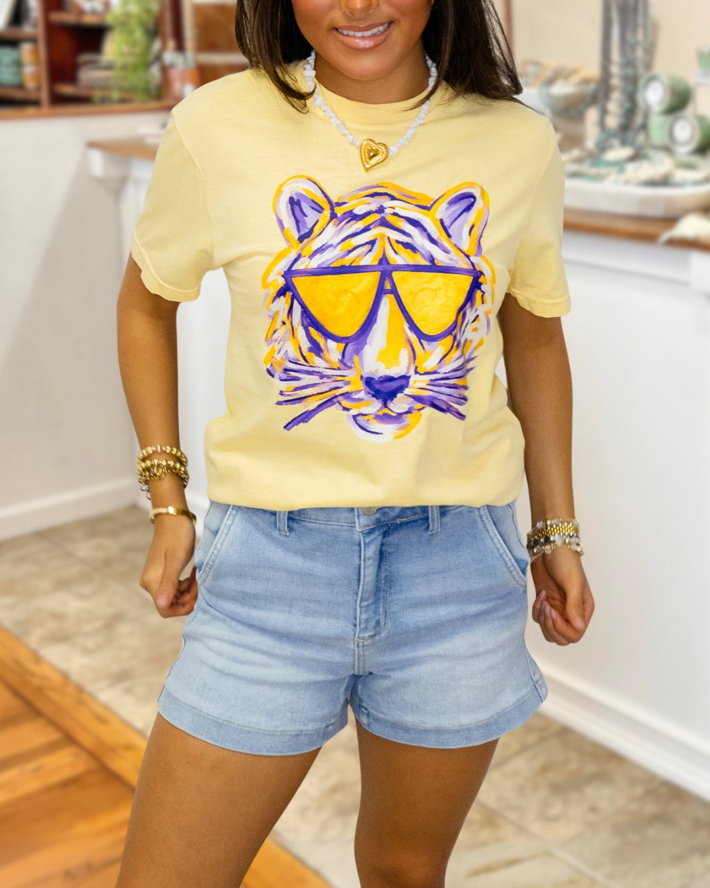 Tailgate Essential Sunglasses Tiger Tee