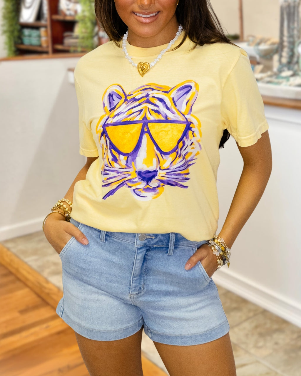 Tailgate Essential Sunglasses Tiger Tee