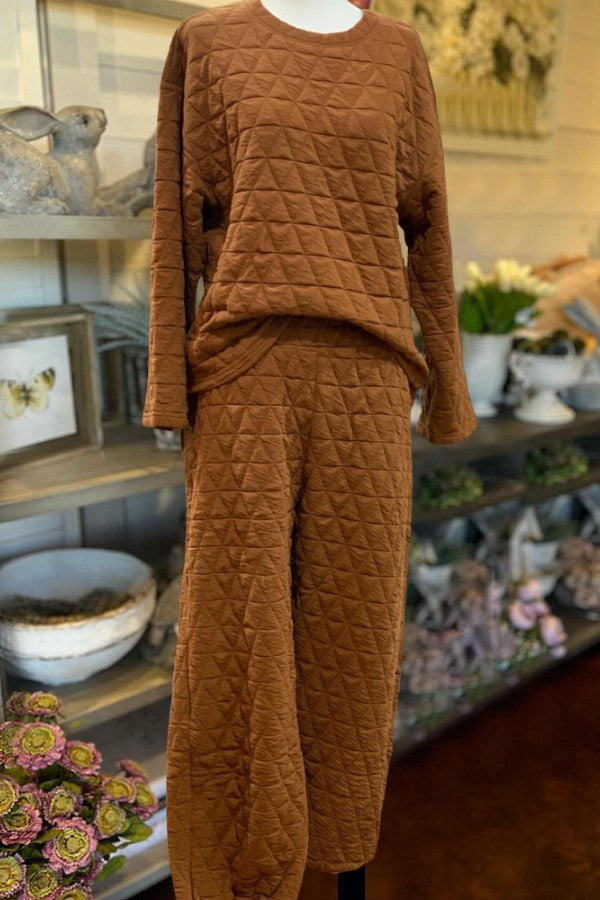 Quilted Lounge Jogger Travel Set